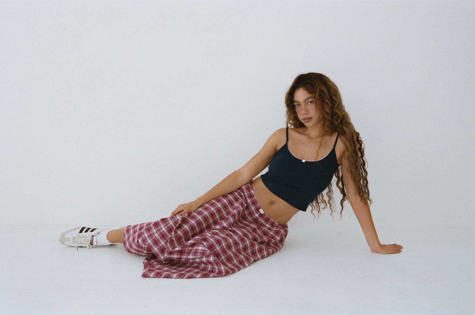 SCOOP BACK CAMI IN NAVY