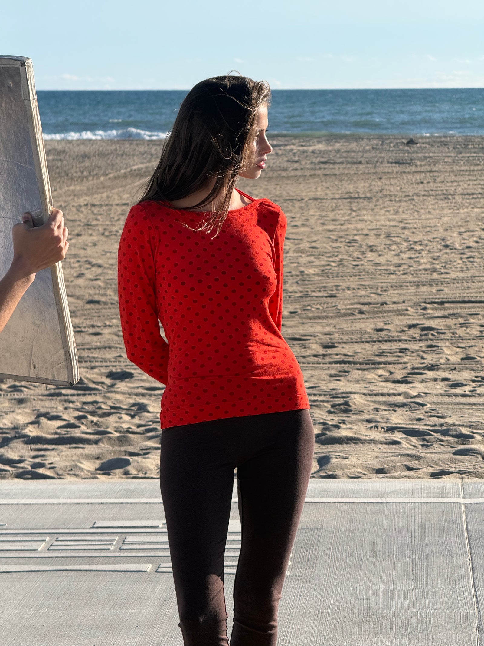 COWL BACK LONG SLEEVE IN CHILI PEPPER