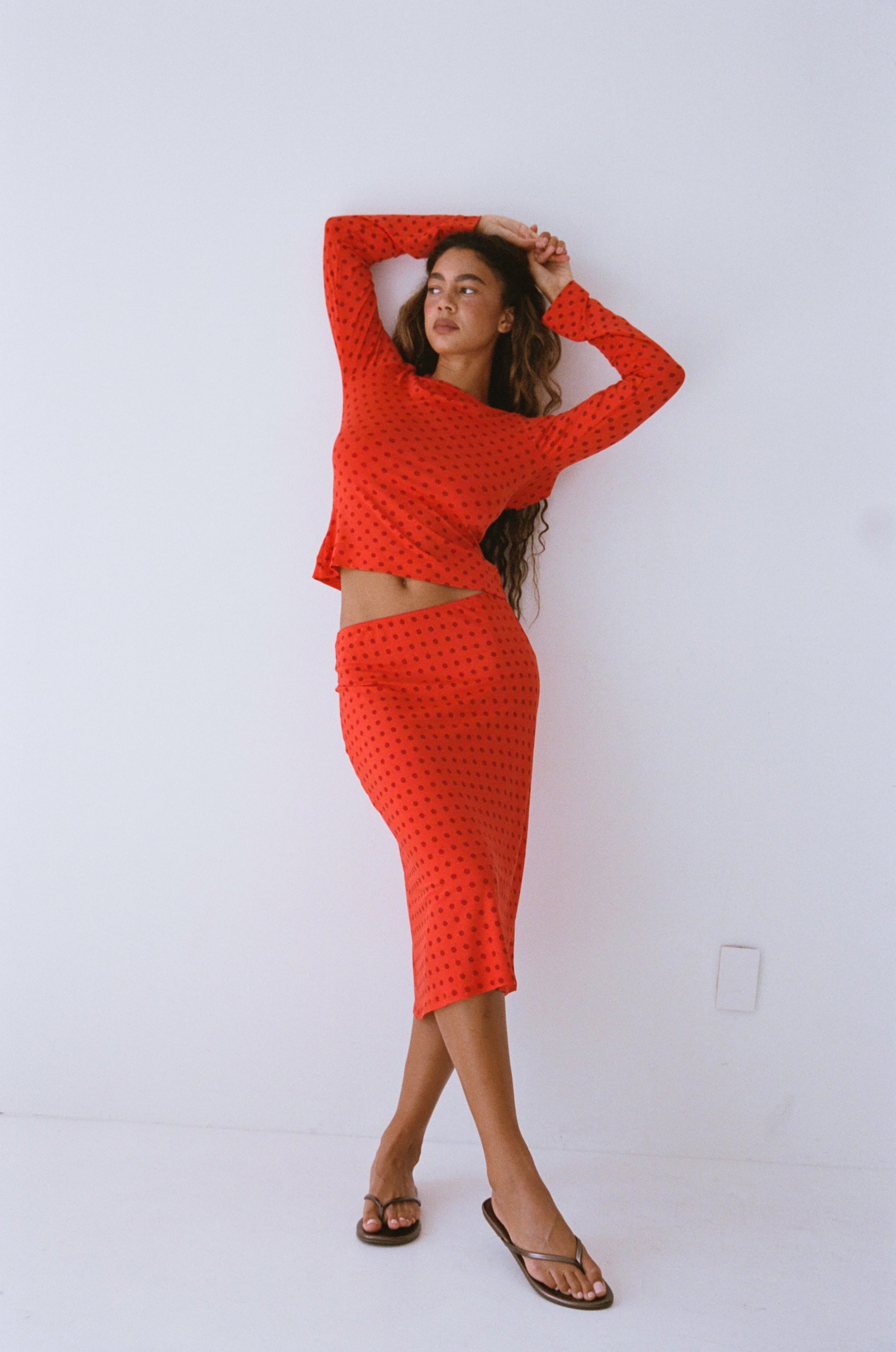 BIAS MIDI SLIP SKIRT IN CHILI PEPPER