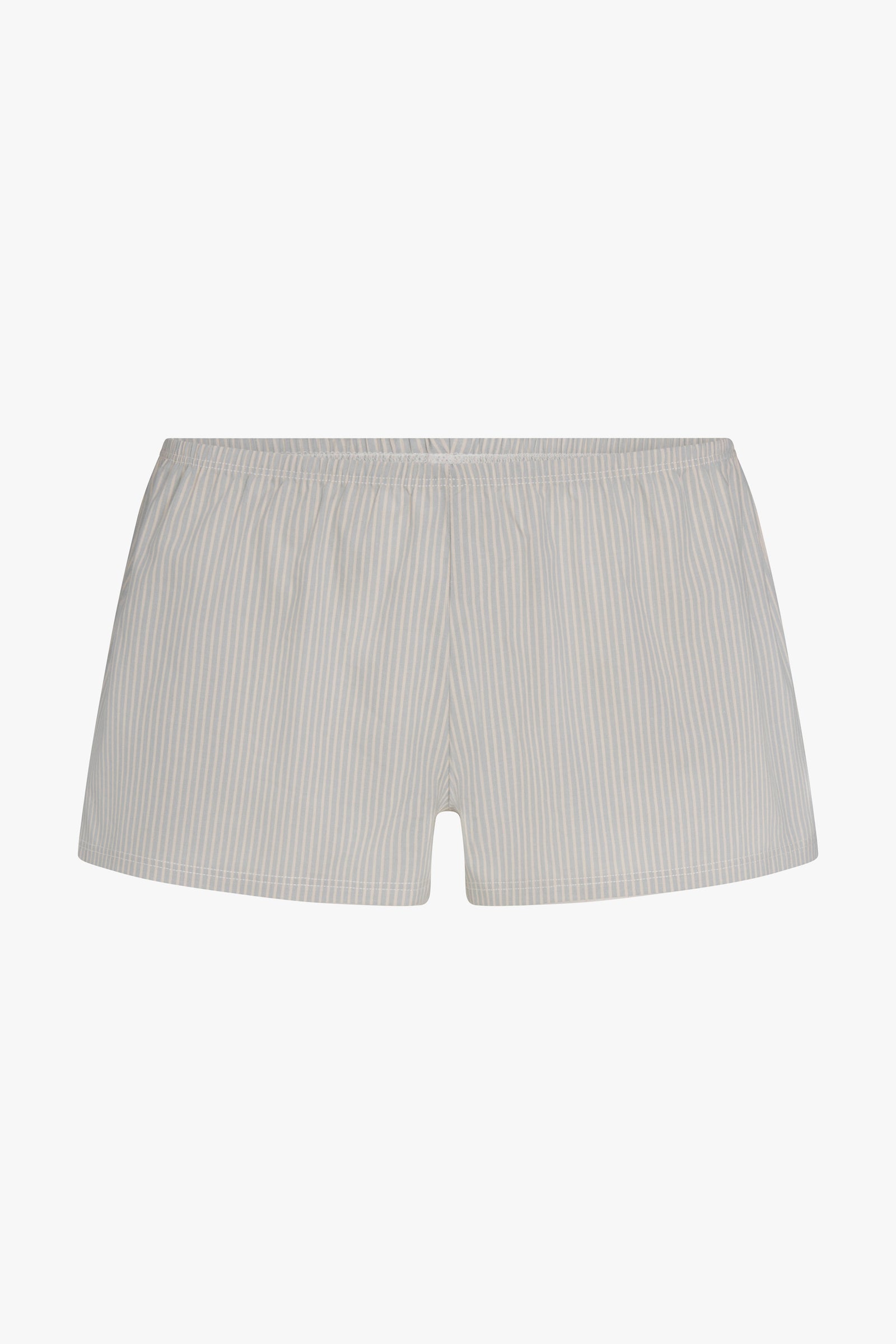 RELAXED MICRO SHORT IN POOLSIDE
