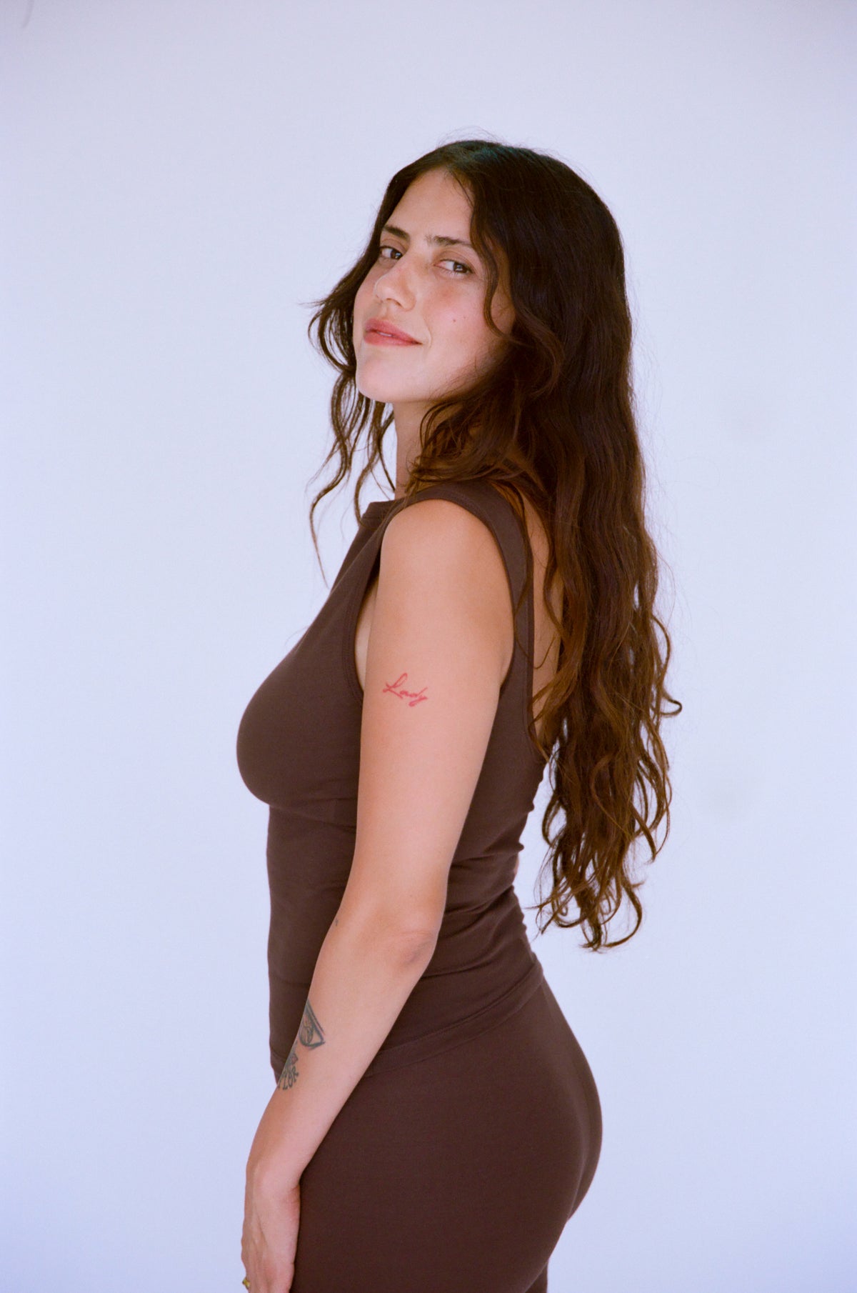 BOATNECK TOP IN MOCHA