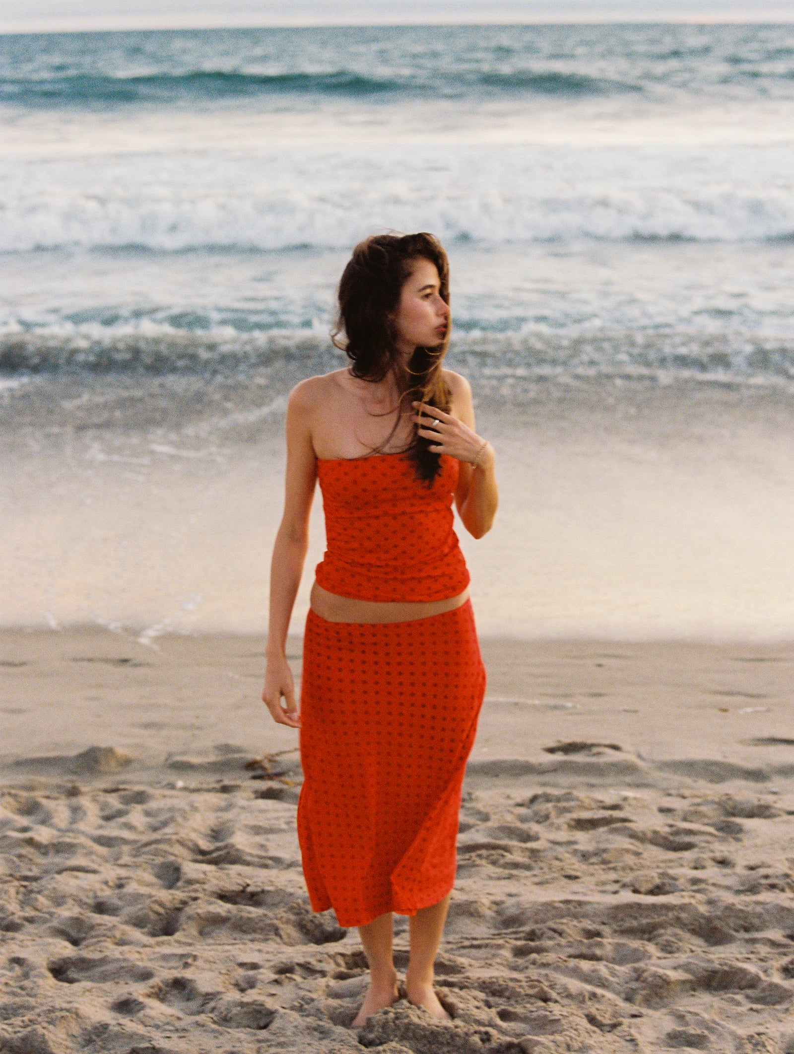 BIAS MIDI SLIP SKIRT IN CHILI PEPPER