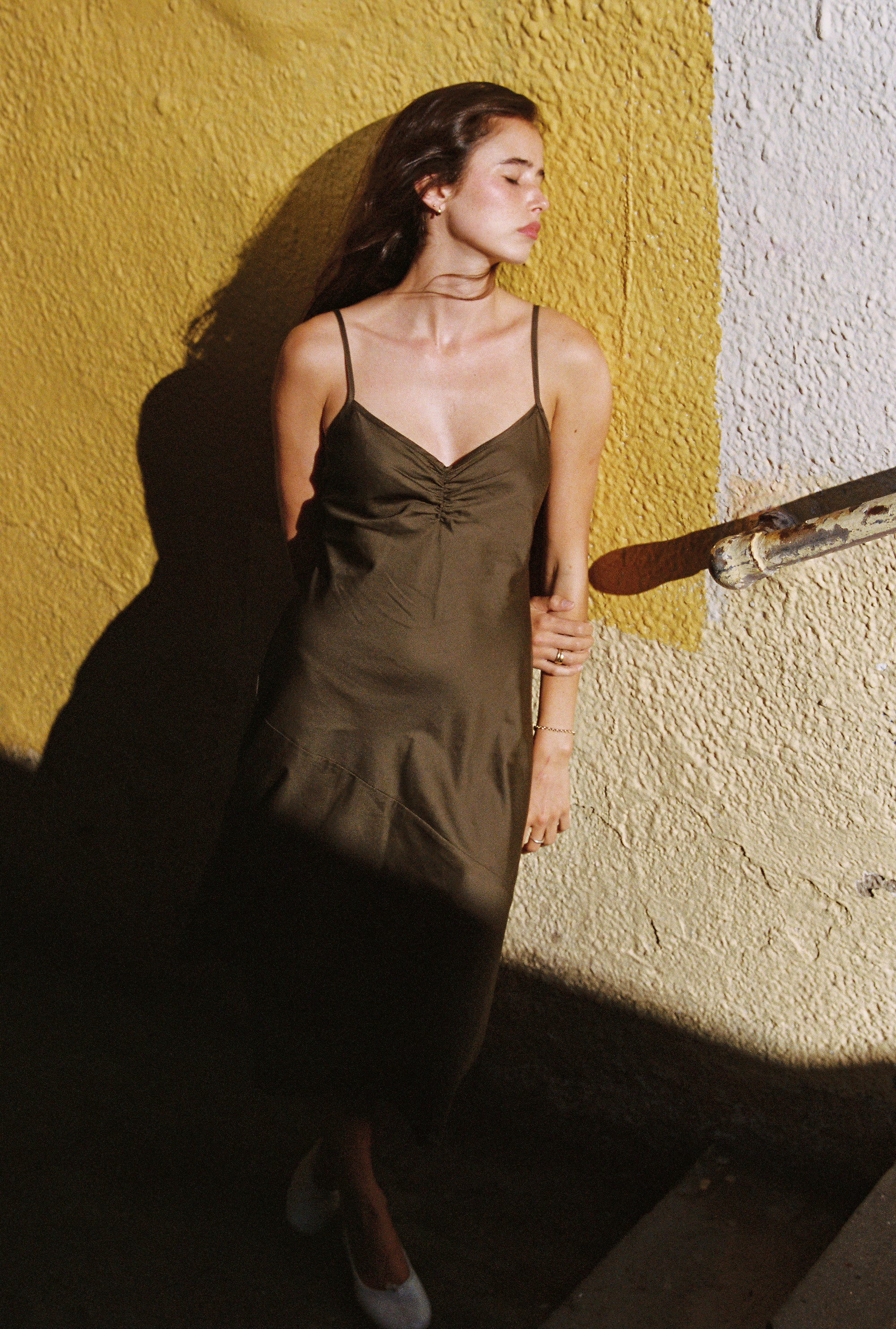 90'S BIAS SLIP DRESS IN OLIVE